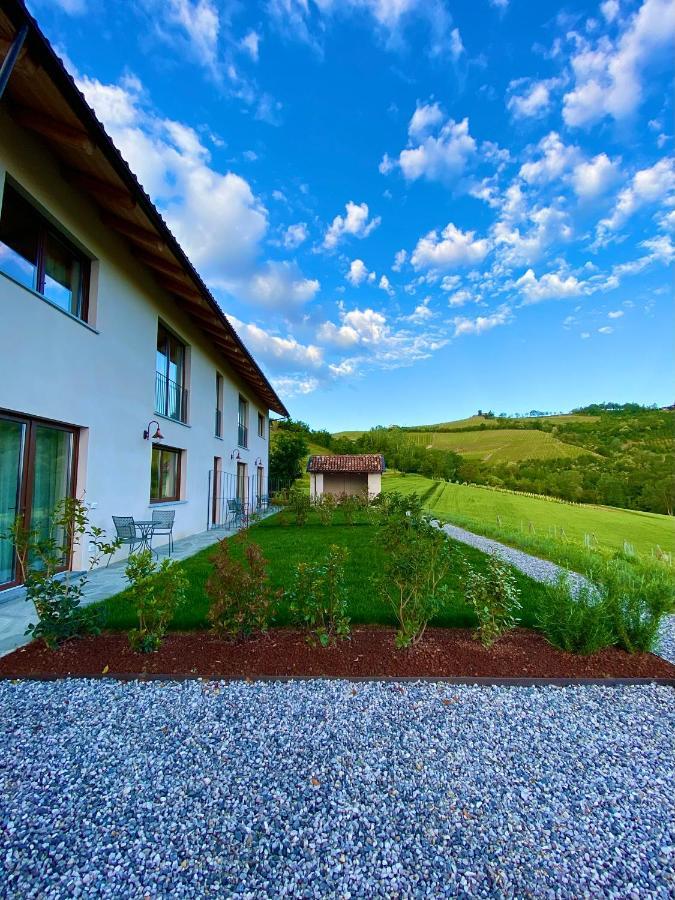 Le Cornici - Cascina Di Charme Hotel Diano d'Alba Luaran gambar
