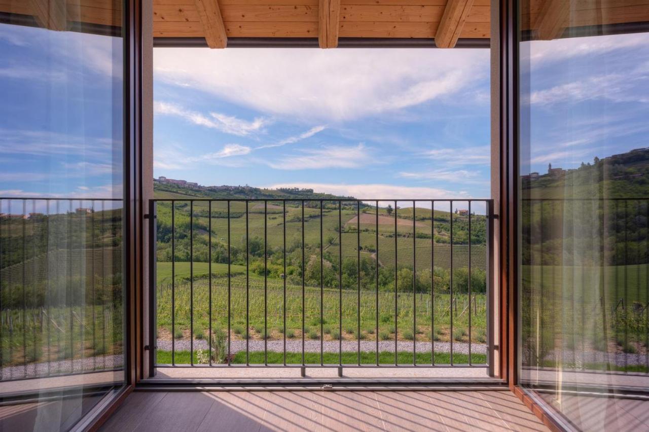 Le Cornici - Cascina Di Charme Hotel Diano d'Alba Luaran gambar