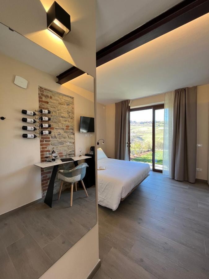 Le Cornici - Cascina Di Charme Hotel Diano d'Alba Luaran gambar
