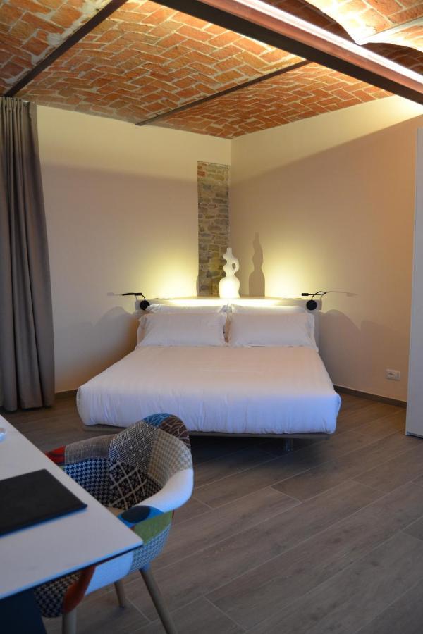 Le Cornici - Cascina Di Charme Hotel Diano d'Alba Luaran gambar